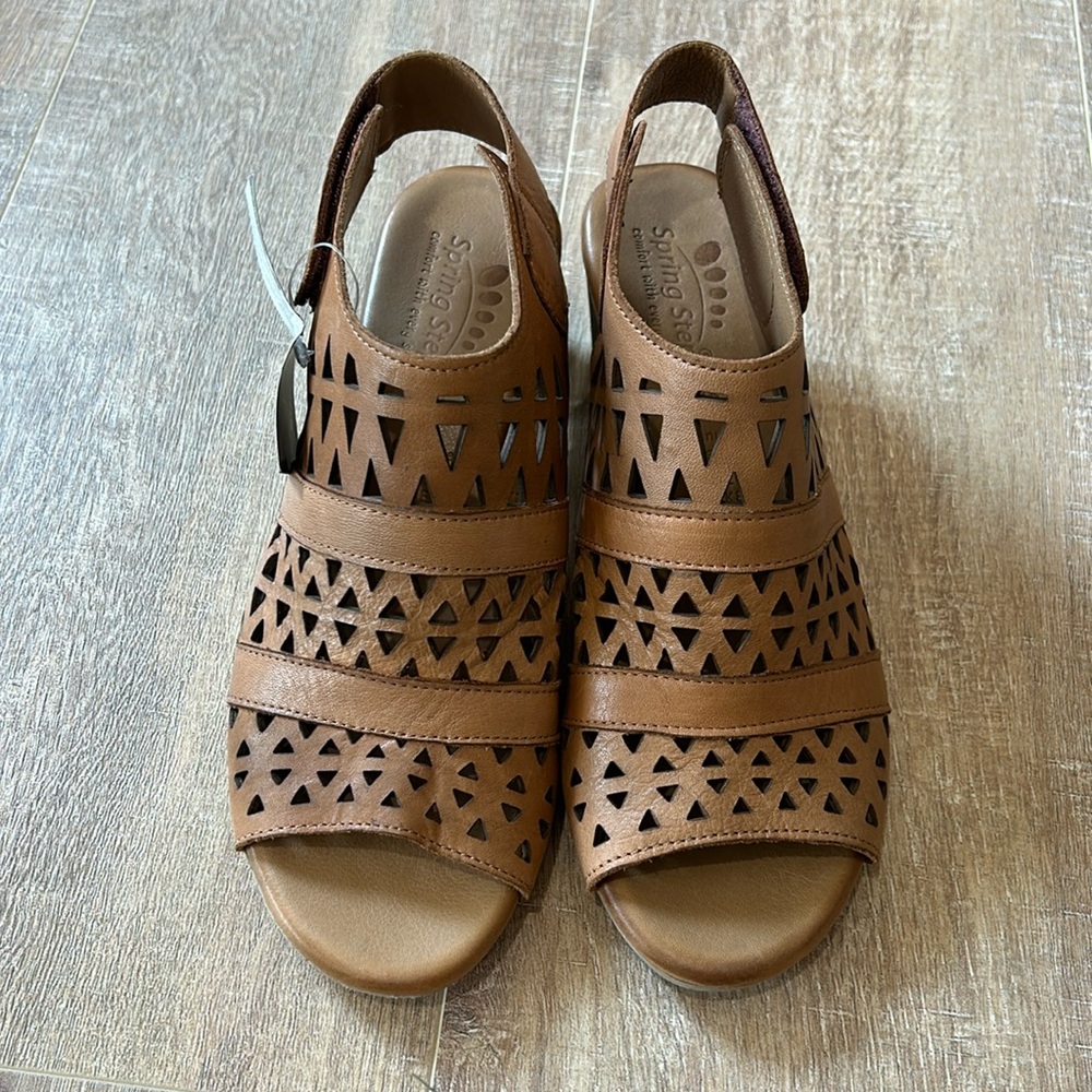 NEW Spring Step Dorotha Brown Leather Sandals Size 38 EUR Size 7.5-8 US